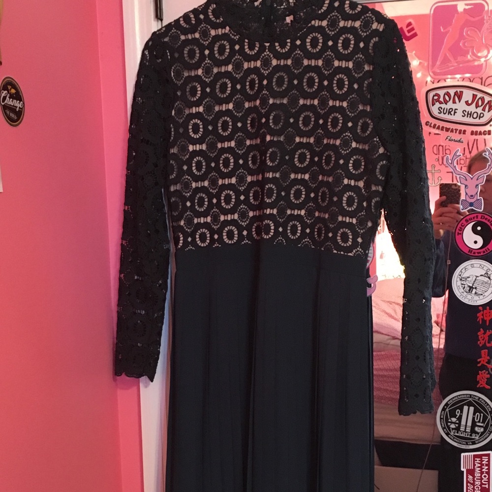 Ivy City Co Hunter Green Dress